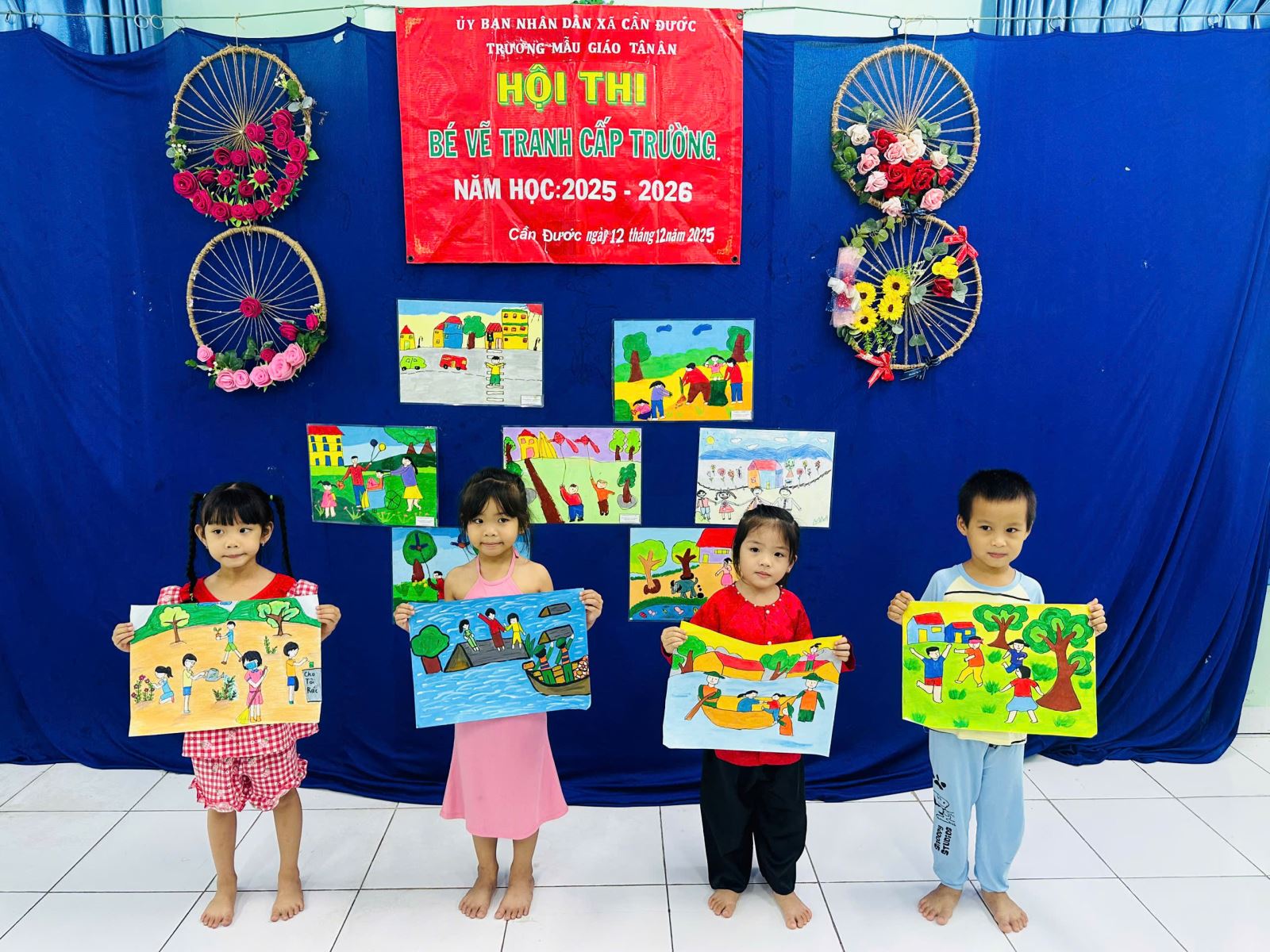 HỘI THI BÉ VẼ TRANH